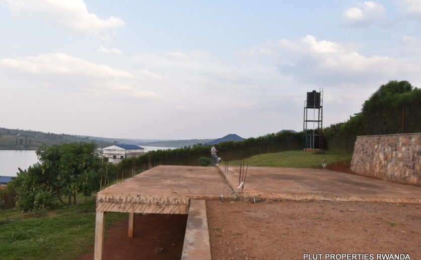 Lakefront Property For Sale – Lake Muhazi