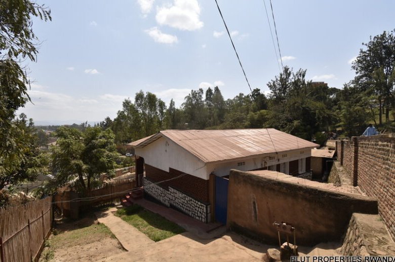 Plot for sale in Kibagabaga.