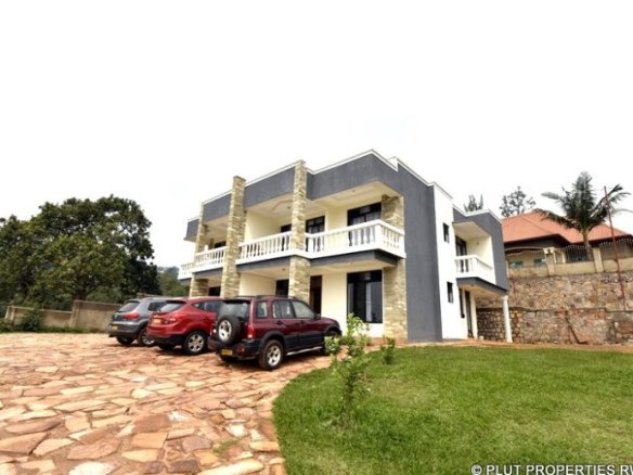 Duplex for rent in Rebero