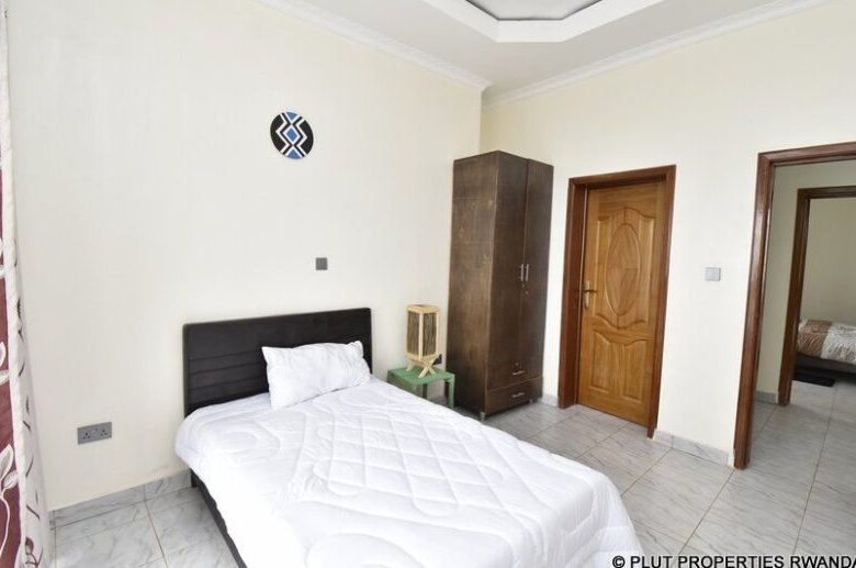 Duplex for rent in Rebero