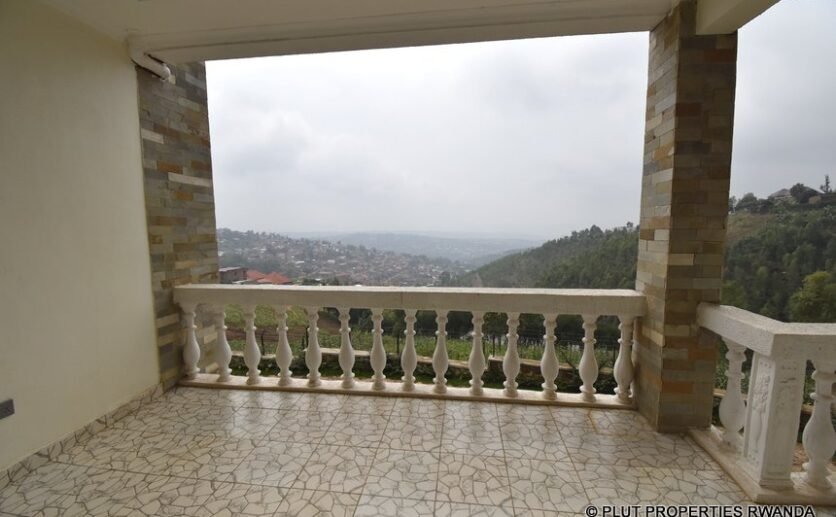 rebero-duplex-rent-plut-properties-9-836×517 Duplex for rent in Rebero