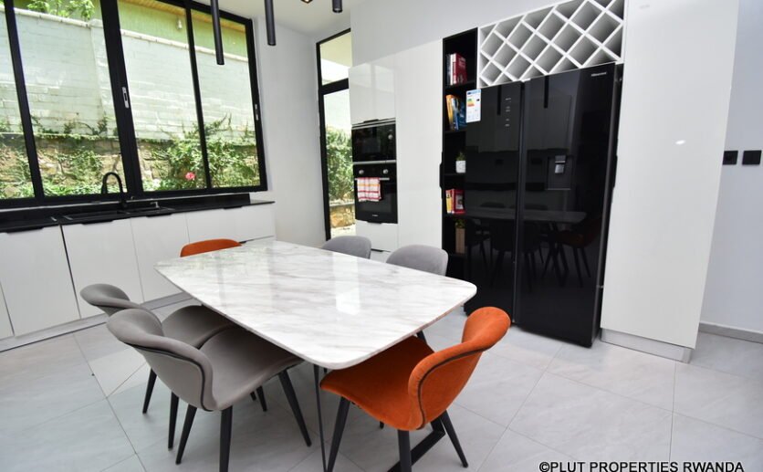 rent-an-apartment-in-Rebero-12-836×517 Rent apartment in Rebero.