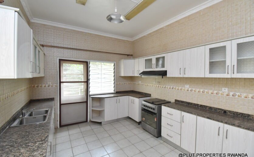 rent-in-Kimihurura-Kigali-Plut-properties-9-836×517 7-Bedroom House for Rent in Kimihurura