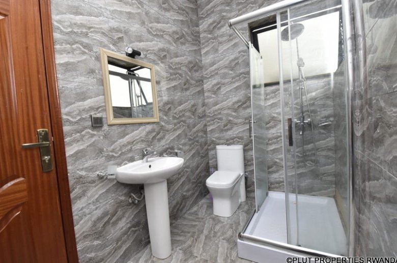 Rent in Rebero.