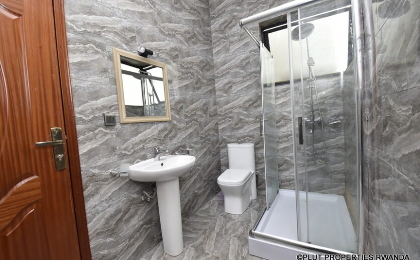 Rent in Rebero.