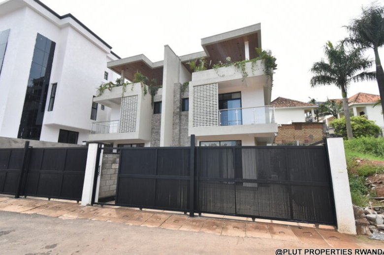 2 Semi detached houses for sale in Gishushu 