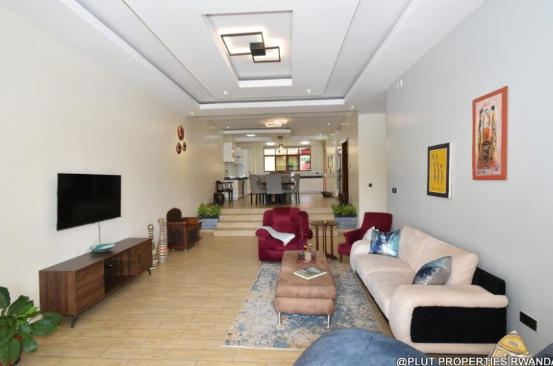 Serviced Modern Ground Floor Apartment For Rent
