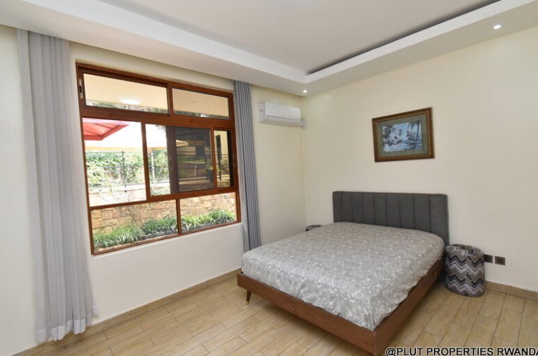 Serviced Modern Ground Floor Apartment For Rent