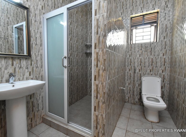 Unfurnished house for rent in Kacyiru