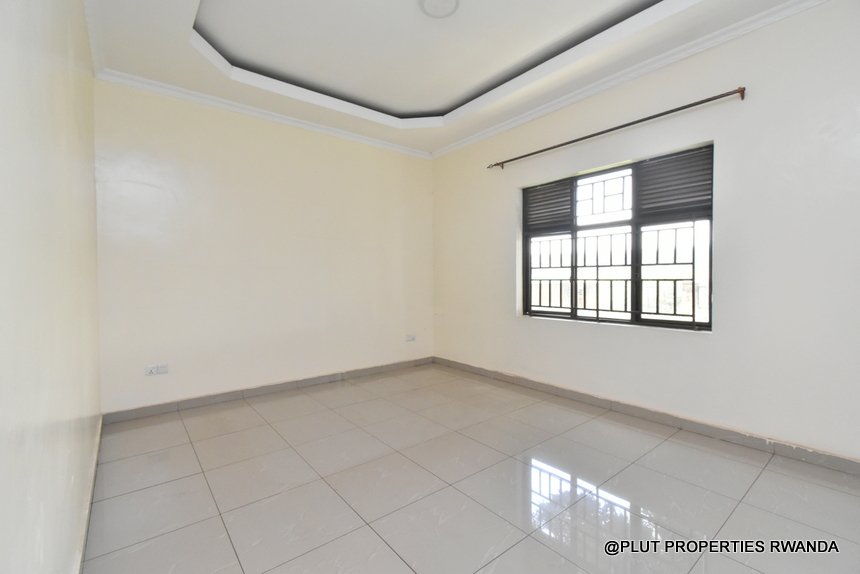 Unfurnished house for rent in Kacyiru