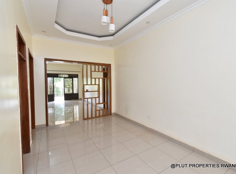 Unfurnished house for rent in Kacyiru