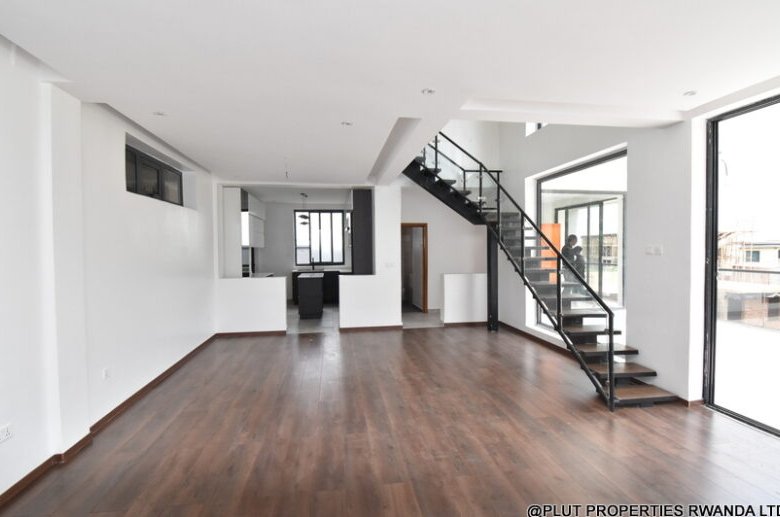 Unfurnished house for rent in Rusororo