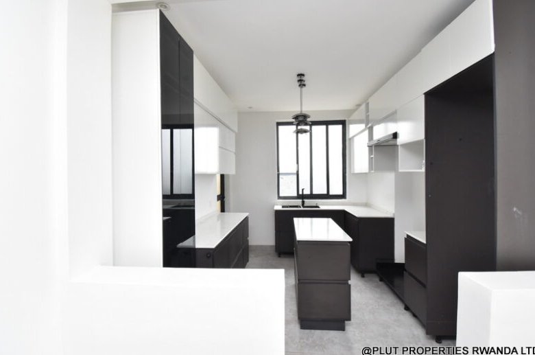 Unfurnished house for rent in Rusororo