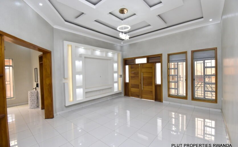 Unfurnished house for sale in Kabeza. 