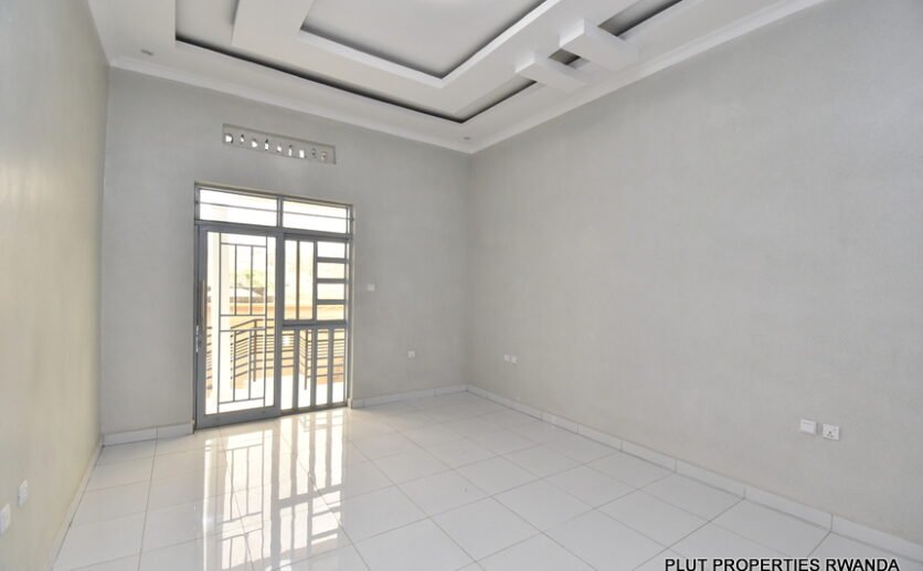 Unfurnished house for sale in Kabeza. 