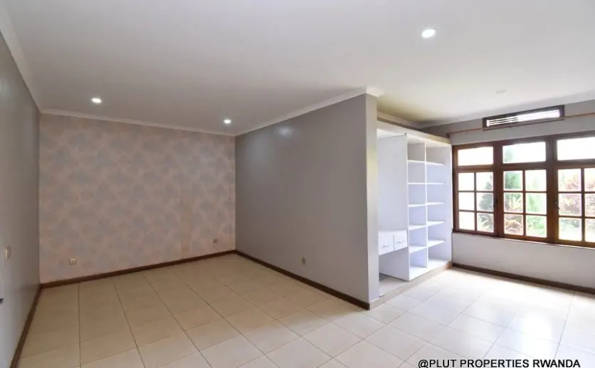 Unfurnished house in Kibagabaga