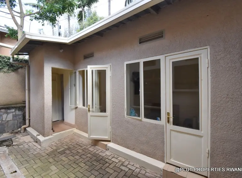 Unfurnished house in Kibagabaga