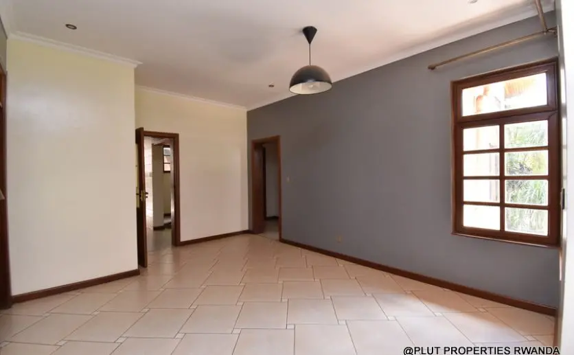 Unfurnished house in Kibagabaga