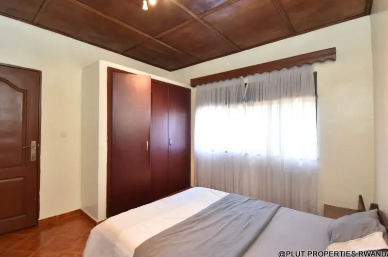 unfurnished house in Kimihurura for rent