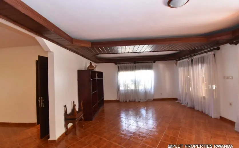 unfurnished house in Kimihurura for rent