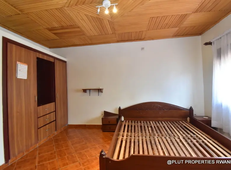 unfurnished house in Kimihurura for rent