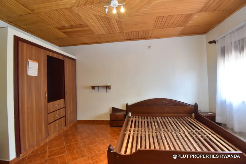 unfurnished house in Kimihurura for rent