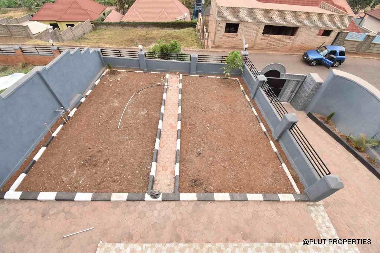 2 storey house in Kimironko