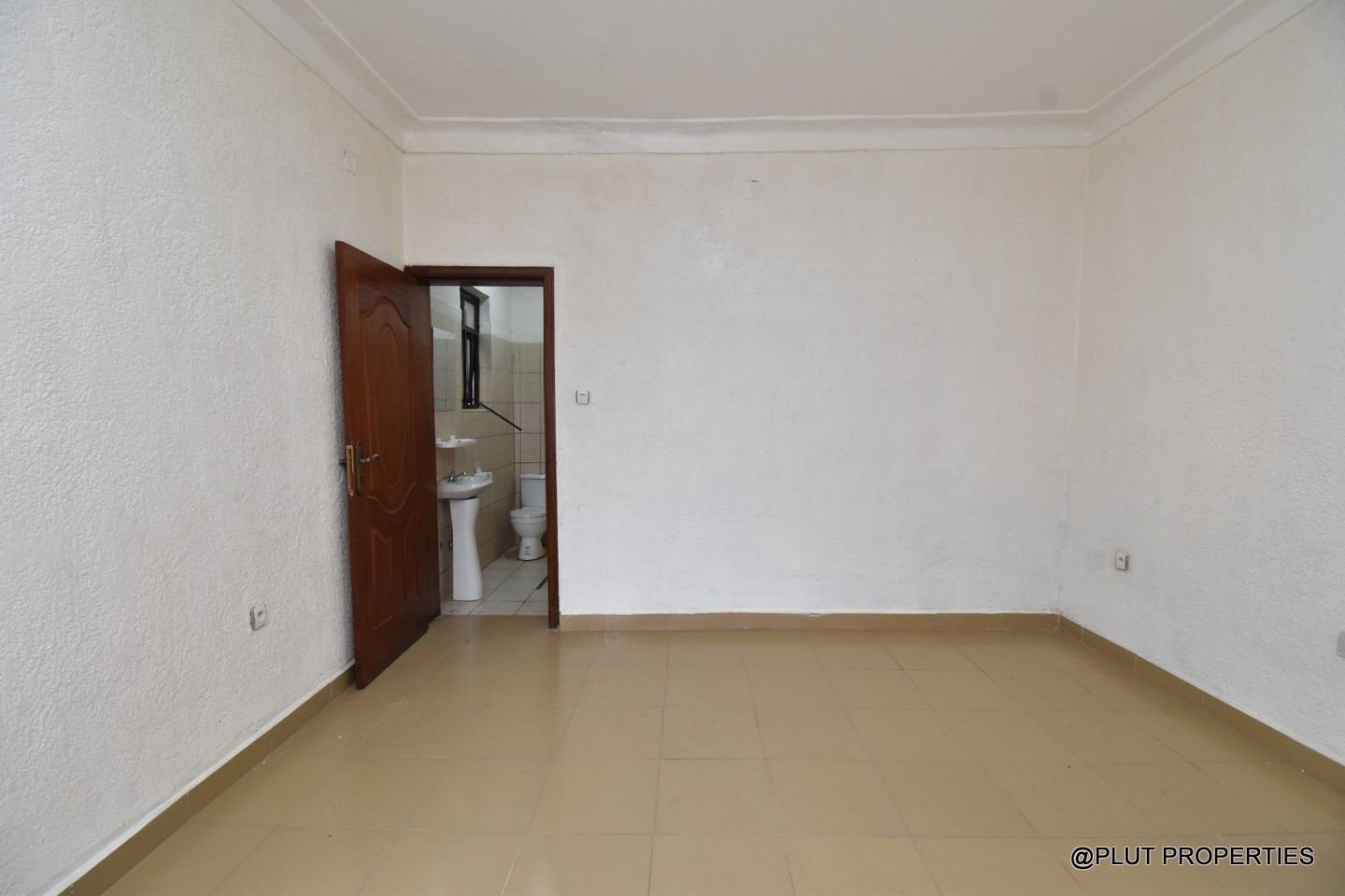 2 storey house in Kimironko