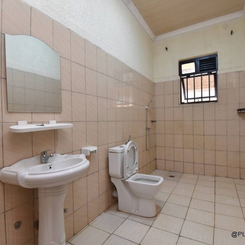 2 storey house in Kimironko