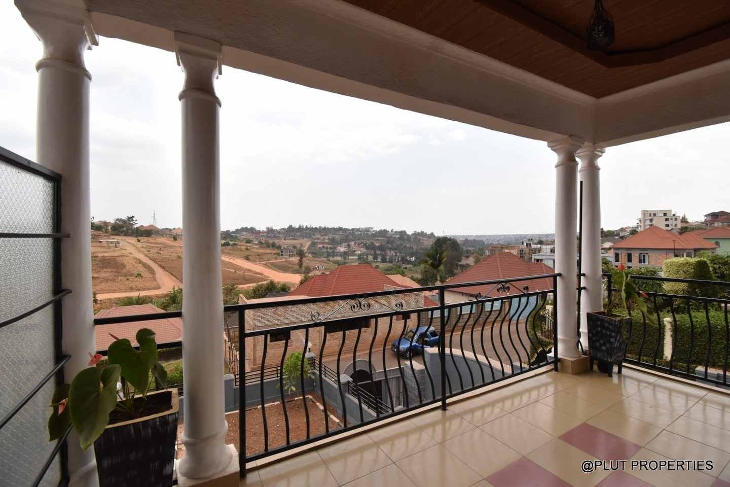 2 storey house in Kimironko