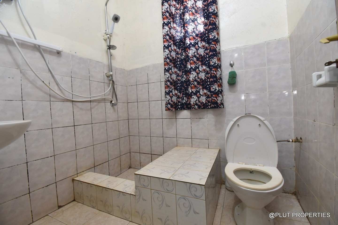 4 bedroom house for rent in Kimironko