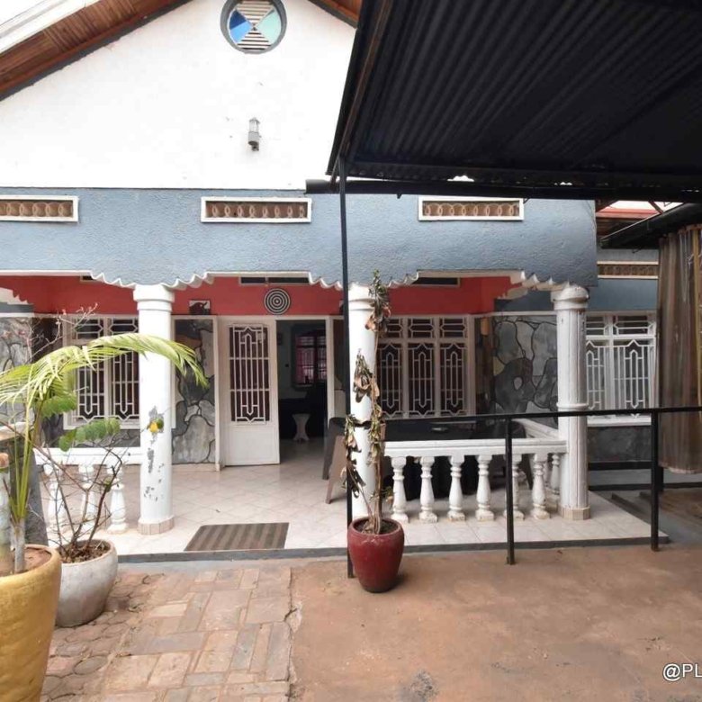 4 bedroom house for rent in Kimironko