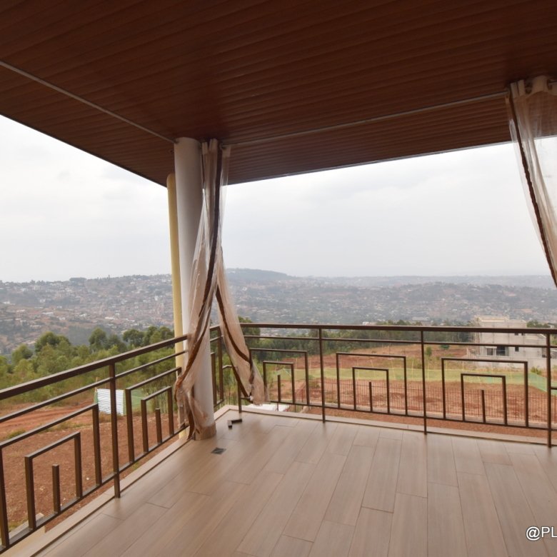 4 bedroom villa for rent