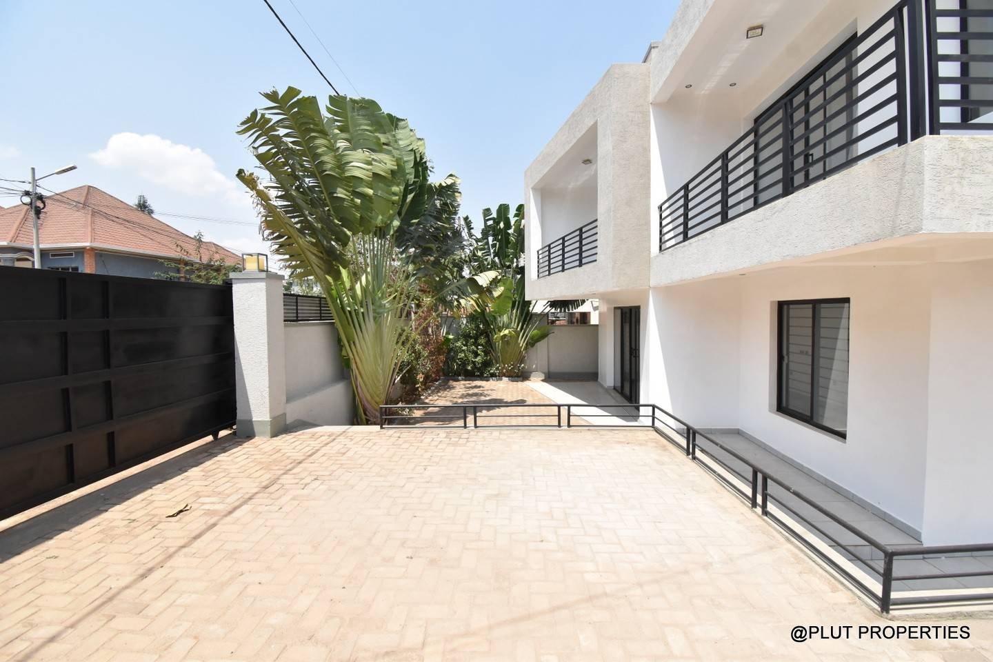 5bedroomhouseforsaleinKigaliplutproperties3 5 bedroom house for sale in Kigali