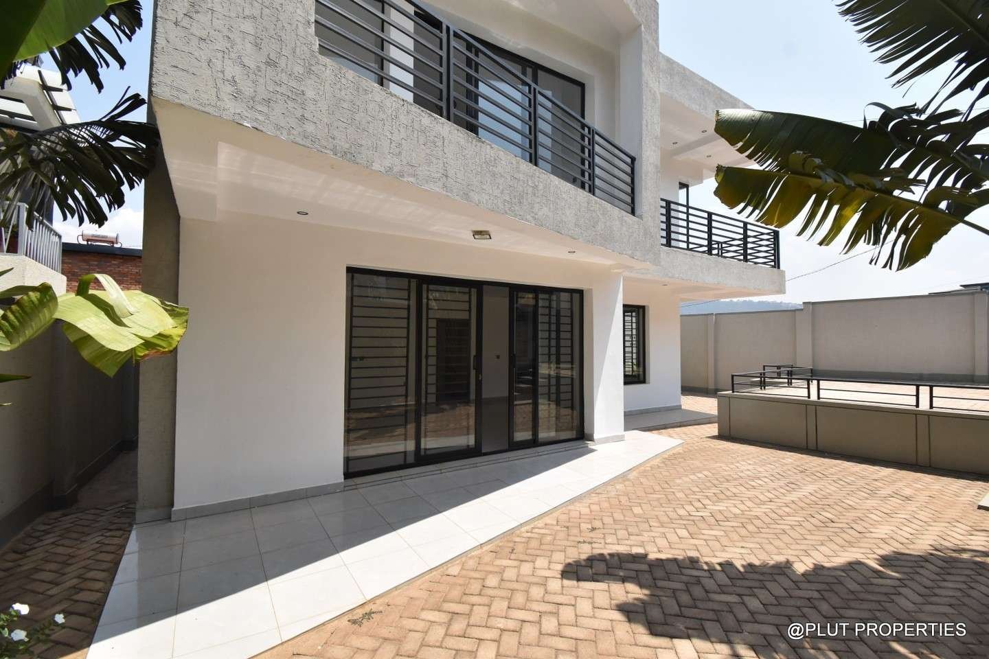 5bedroomhouseforsaleinKigaliplutproperties4 5 bedroom house for sale in Kigali