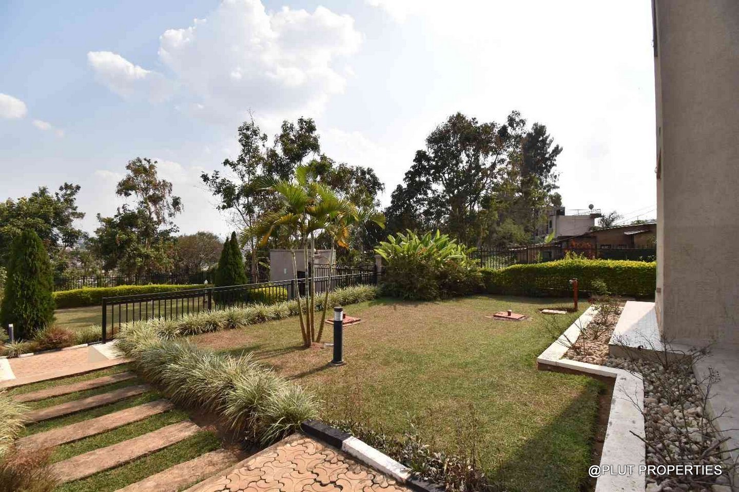 Apartment for rent in Kigali Kinyinya plut properties (2) Apartment for rent in Kigali Kinyinya