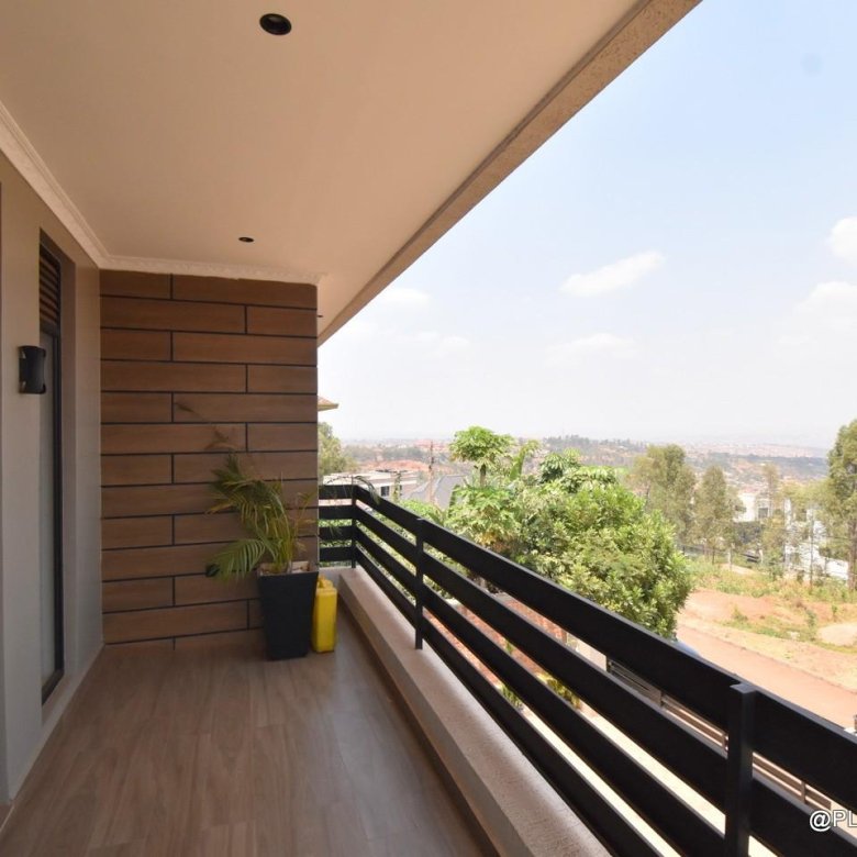 Beautiful house for sale in Rebero