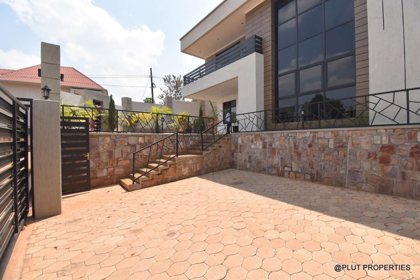 BeautifulhouseforsaleinReberoplutproperties4 Beautiful house for sale in Rebero