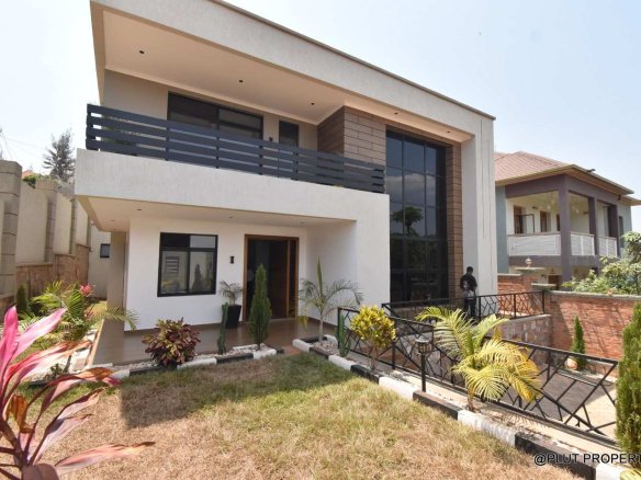 Beautiful house for sale in Rebero