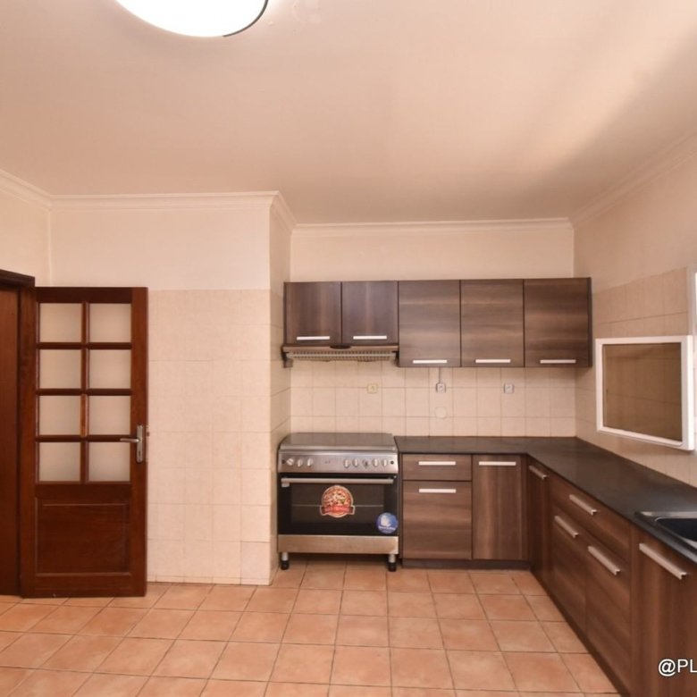 Big villa for rent in Nyarutarama