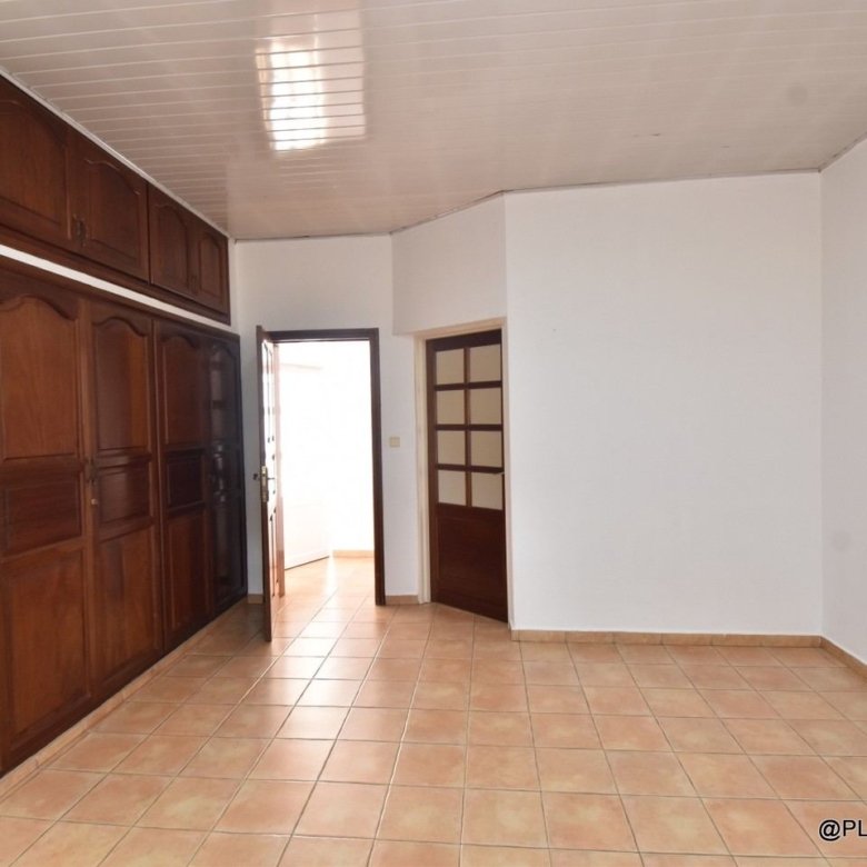 Big villa for rent in Nyarutarama