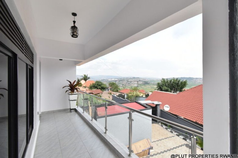 House for Rent in Karuruma