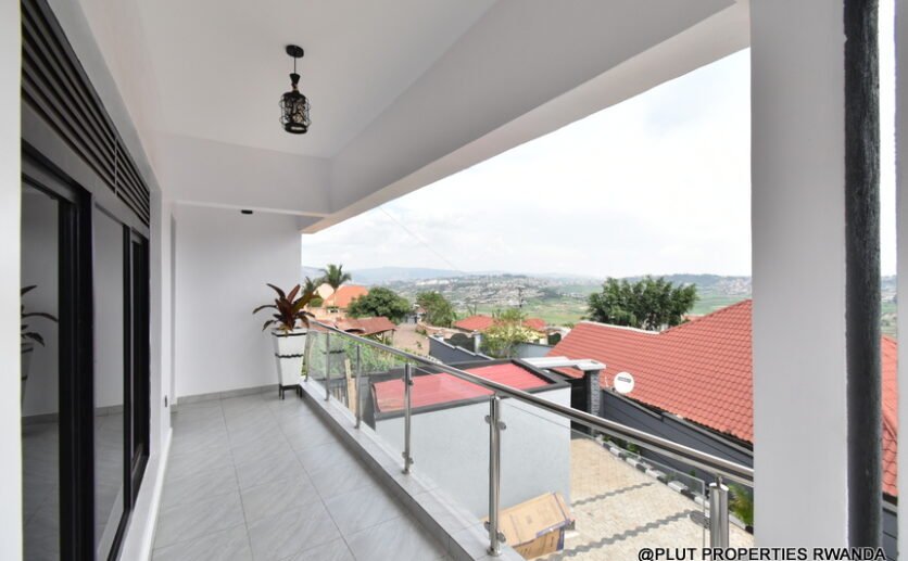 Rent-in-Karuruma-plut-properties-9-836×517 House for Rent in Karuruma