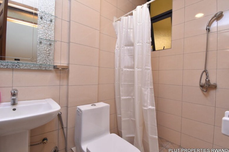 Space for rent in Rebero.
