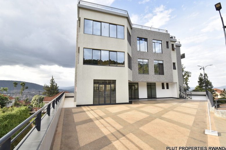 Space for rent in Rebero.