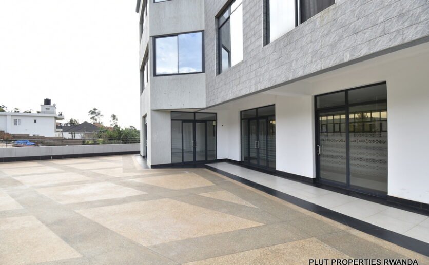 Space for rent in Rebero.