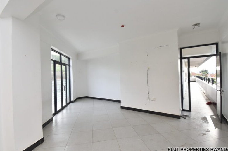 Space for rent in Rebero.