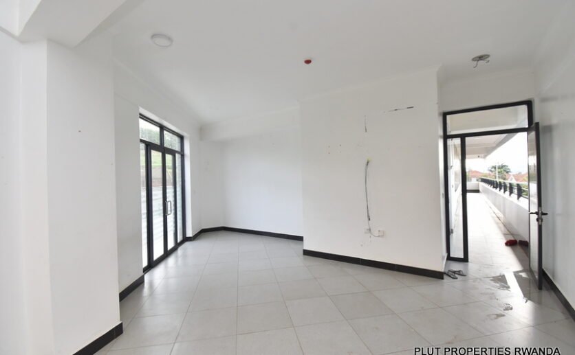 Space for rent in Rebero.