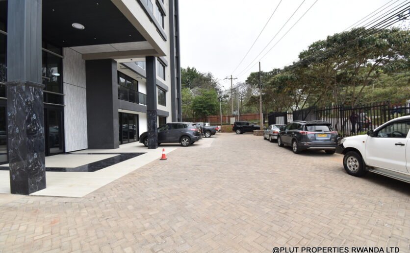 commercial-space-for-rent-in-Kacyiru-kigali-plut-properties-4-836×517 Prime Commercial Space for Rent in Kacyiru