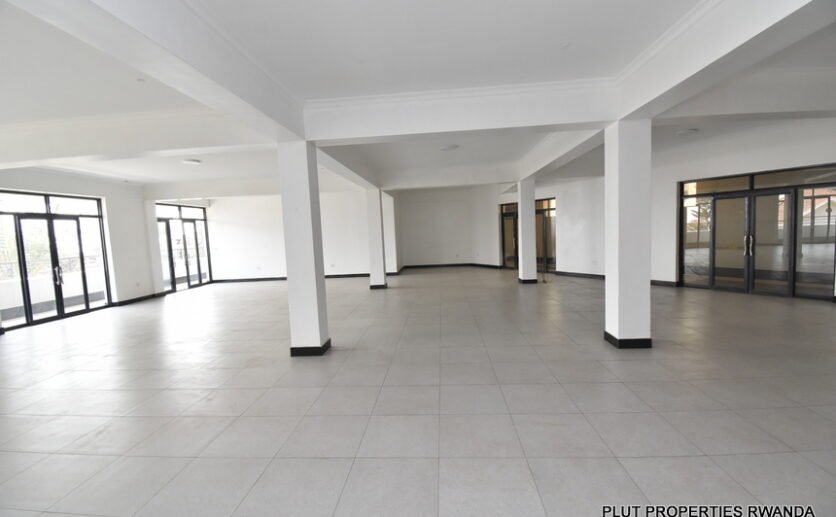 Space for rent in Rebero.